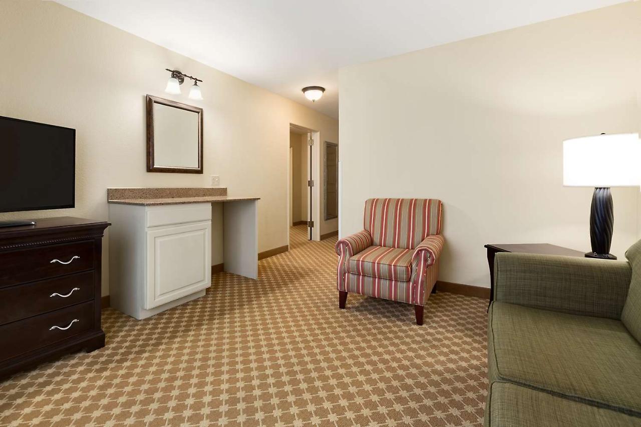 Country Inn & Suites By Radisson, Asheville - Outlet Mall Exterior photo
