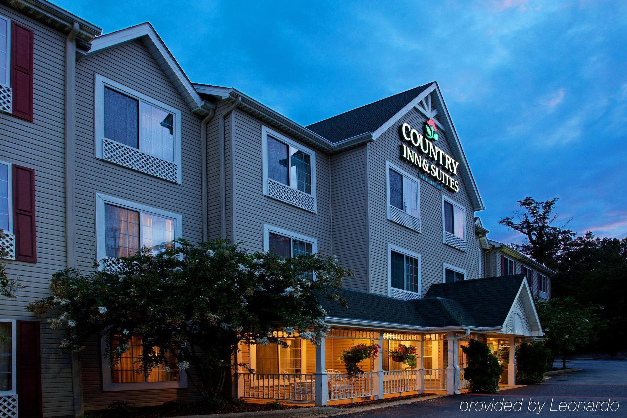 Country Inn & Suites By Radisson, Asheville - Outlet Mall Exterior photo