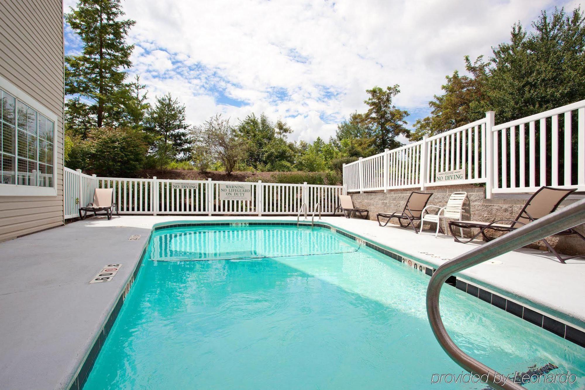Country Inn & Suites By Radisson, Asheville - Outlet Mall Facilities photo