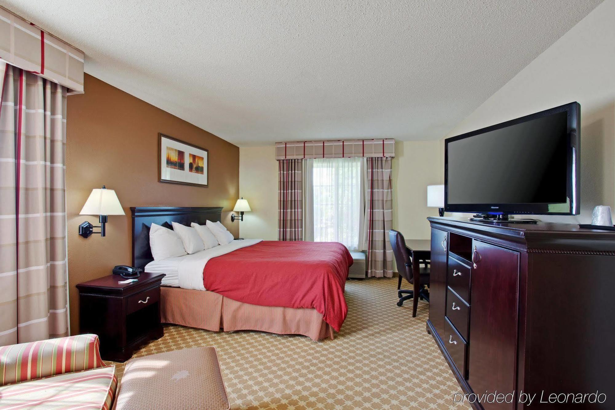 Country Inn & Suites By Radisson, Asheville - Outlet Mall Room photo